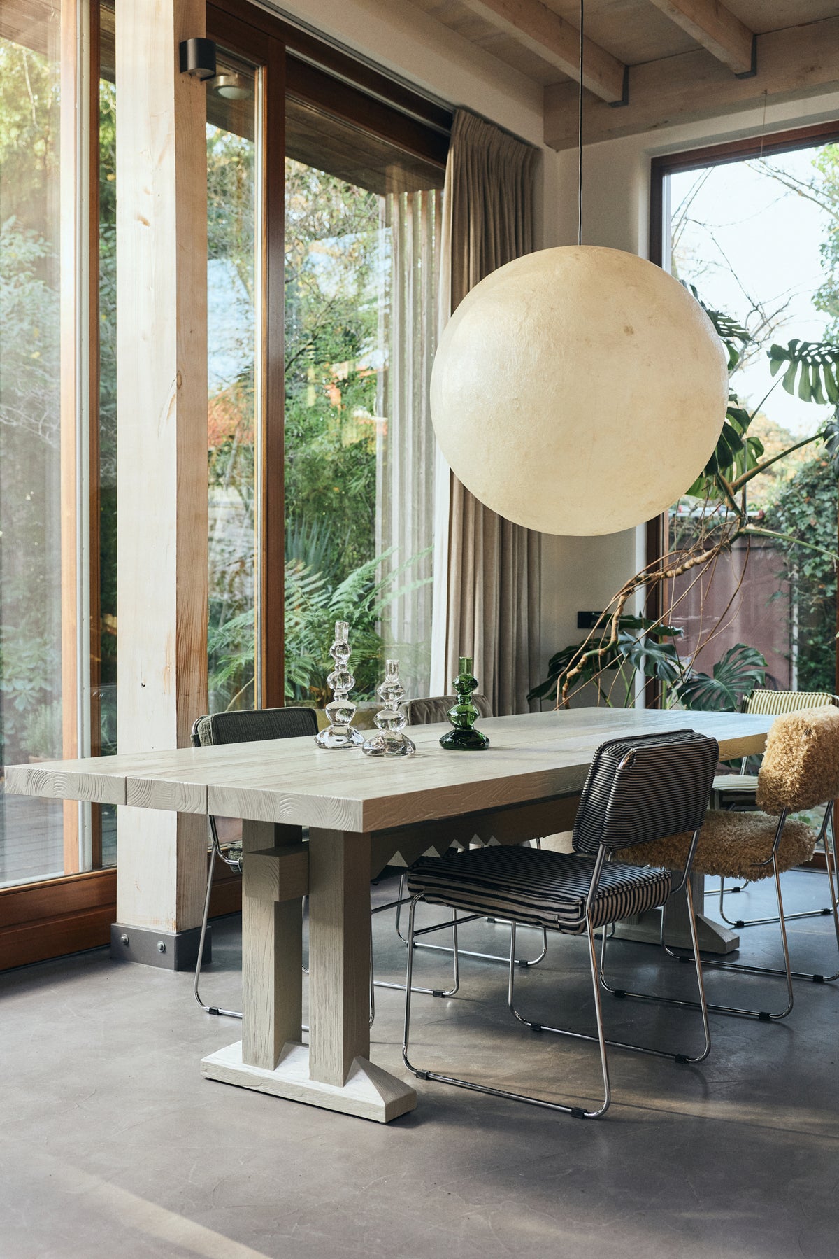 Krzesło do jadalni HKliving Endless Dining Chair Stripe Monochrome