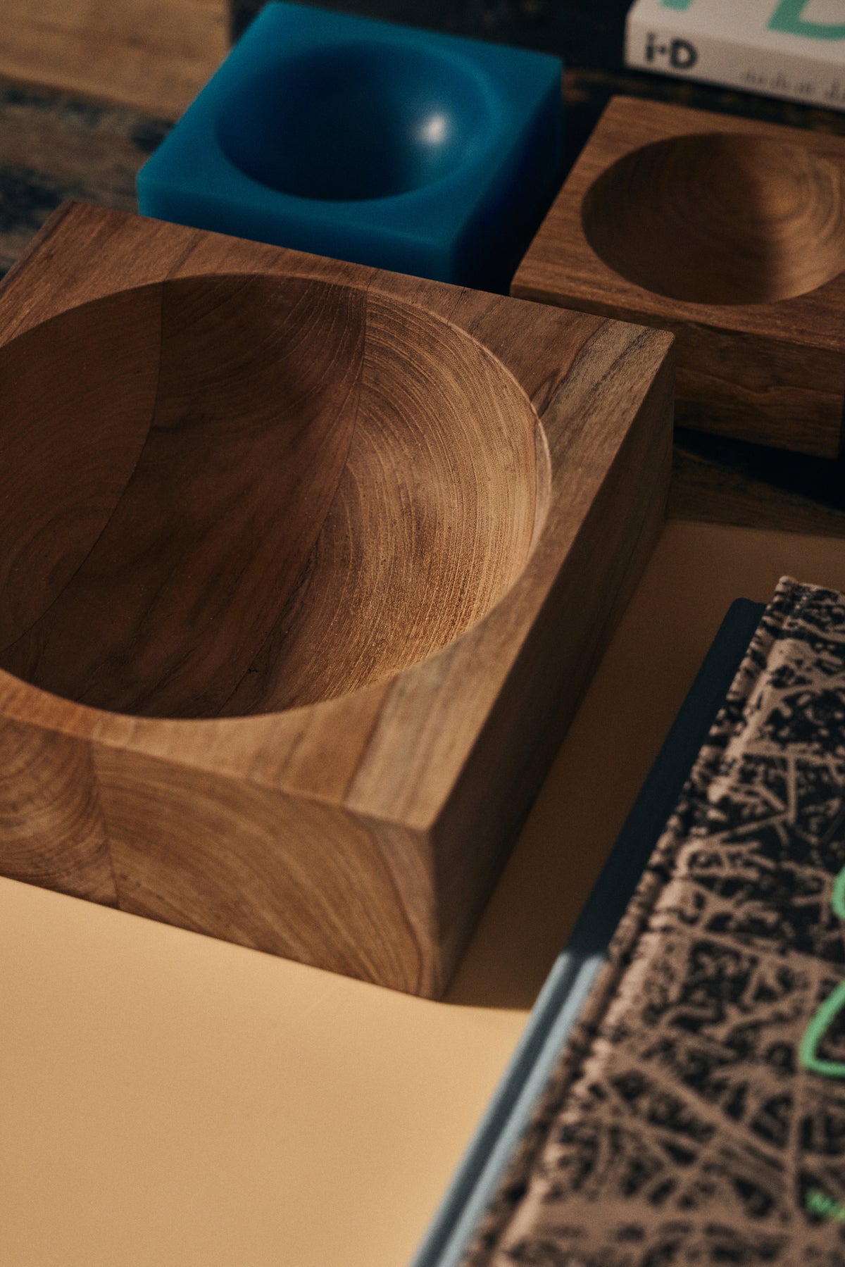 Teakowa misa-kostka HKliving Teak Cube Bowl – 22x22 cm