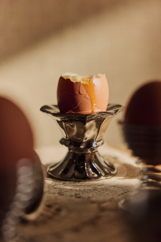 Zestaw 4 chromowanych kieliszków do jajek HKliving New Classics Egg Cups (7 cm)