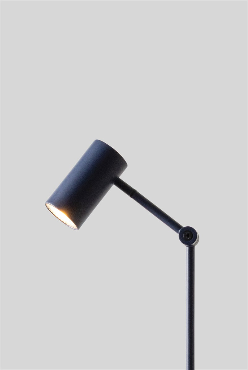 Lampa podłogowa MONTREUX marki IT'S ABOUT ROMI